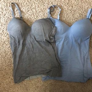 Uniqlo bra tank top